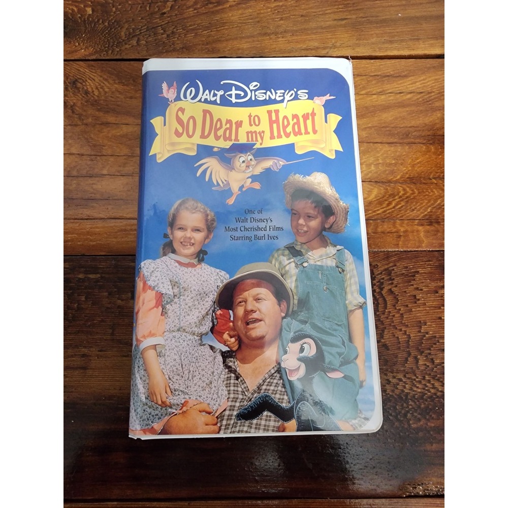 So Dear To My‎ Heart VHS Walt Disney's Clamshell Movie